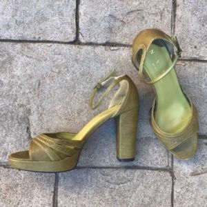 Gorgeous Vegan Leather NYT Snake Print Heels